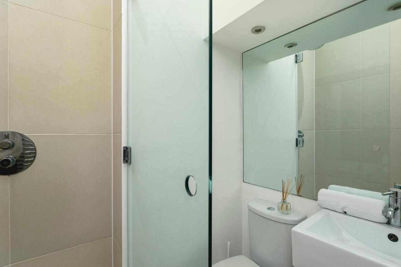 Marine Parade Sea View 2-Bedroom Apartment Brighton Ngoại thất bức ảnh